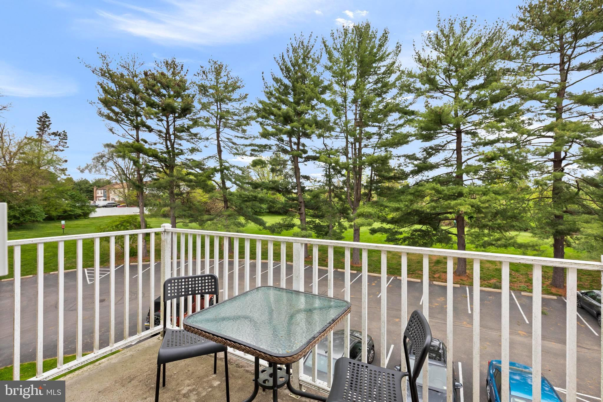 LAFAYETTE HILL - Residential