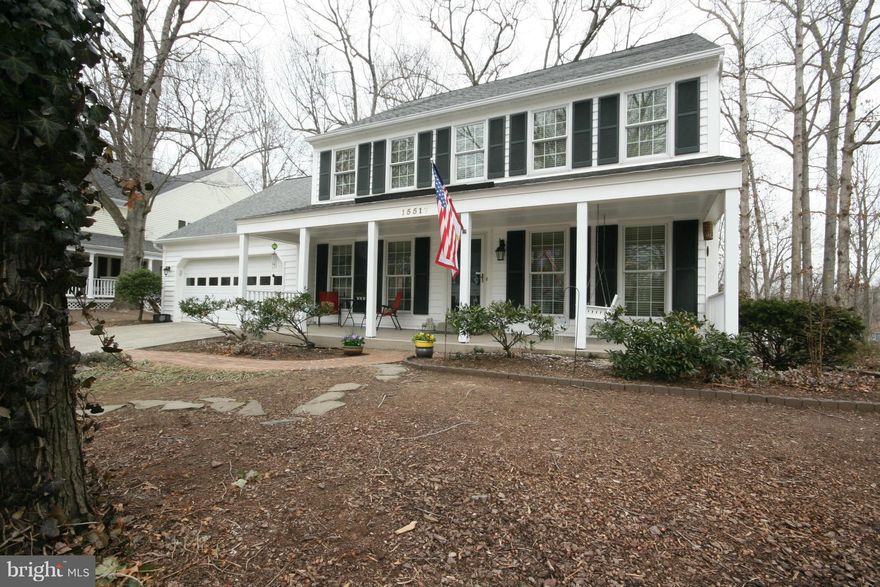 WONDERFUL UPGRADED, REMODELED HOME-  REPLACEMENT WINDOWS, PELLA DOORS, CORIAN COUNTERS IN THE KITCHEN, BUILT-IN BOOKSHELVES, CROWN AND CHAIR RAIL, RECESSED LIGHTING, FINISHED REC ROOM AND BATH IN THE WALK-OUT BASEMENT, SHED UNDER THE DECK!  PRISTINE CONDITION BACKING TO THE WOODS!  ALL THE AMENITIES OF MONTCLAIR, 108AC LAKE,  3 BEACHES, TOT LOTS. AGENTS PLEASE CALL FIRST PET.