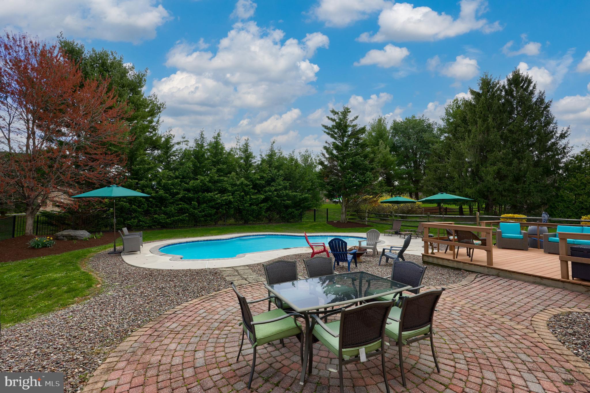 COLONY PARK - Residential