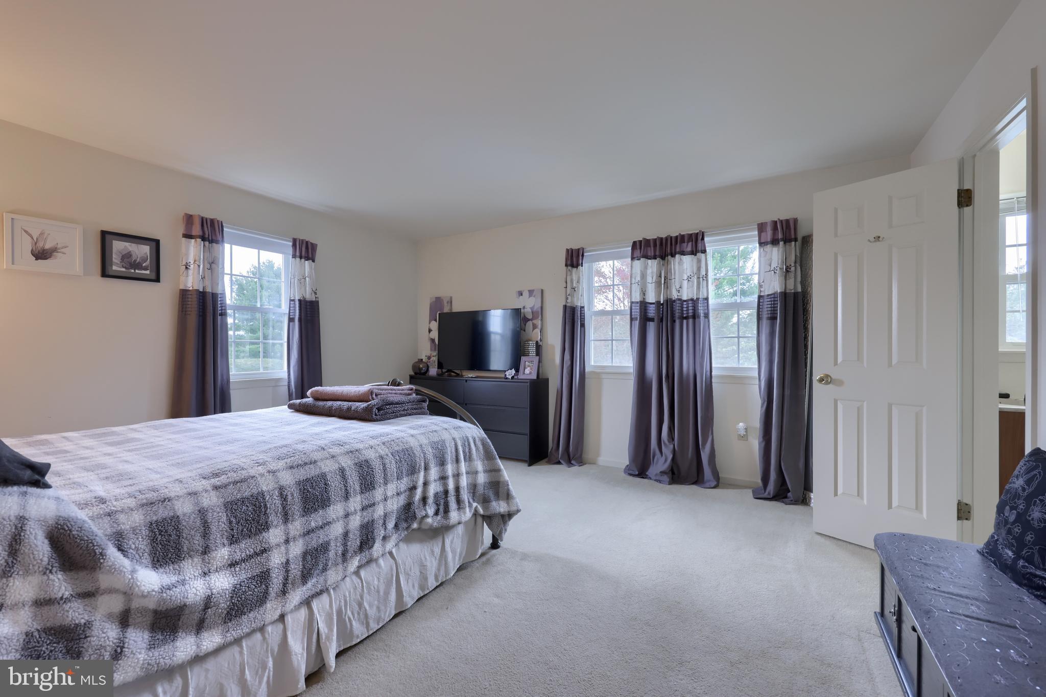 COLONY PARK - Residential