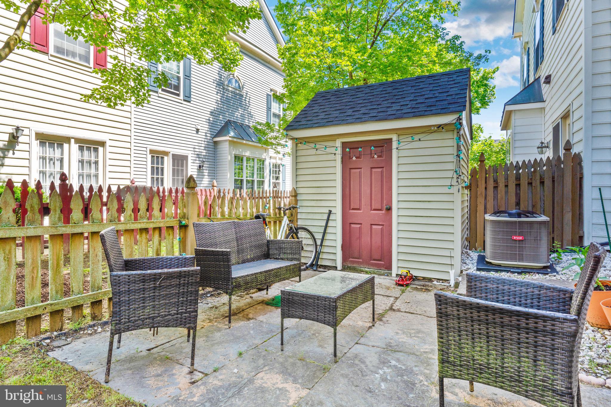 PINEY ORCHARD - Residential