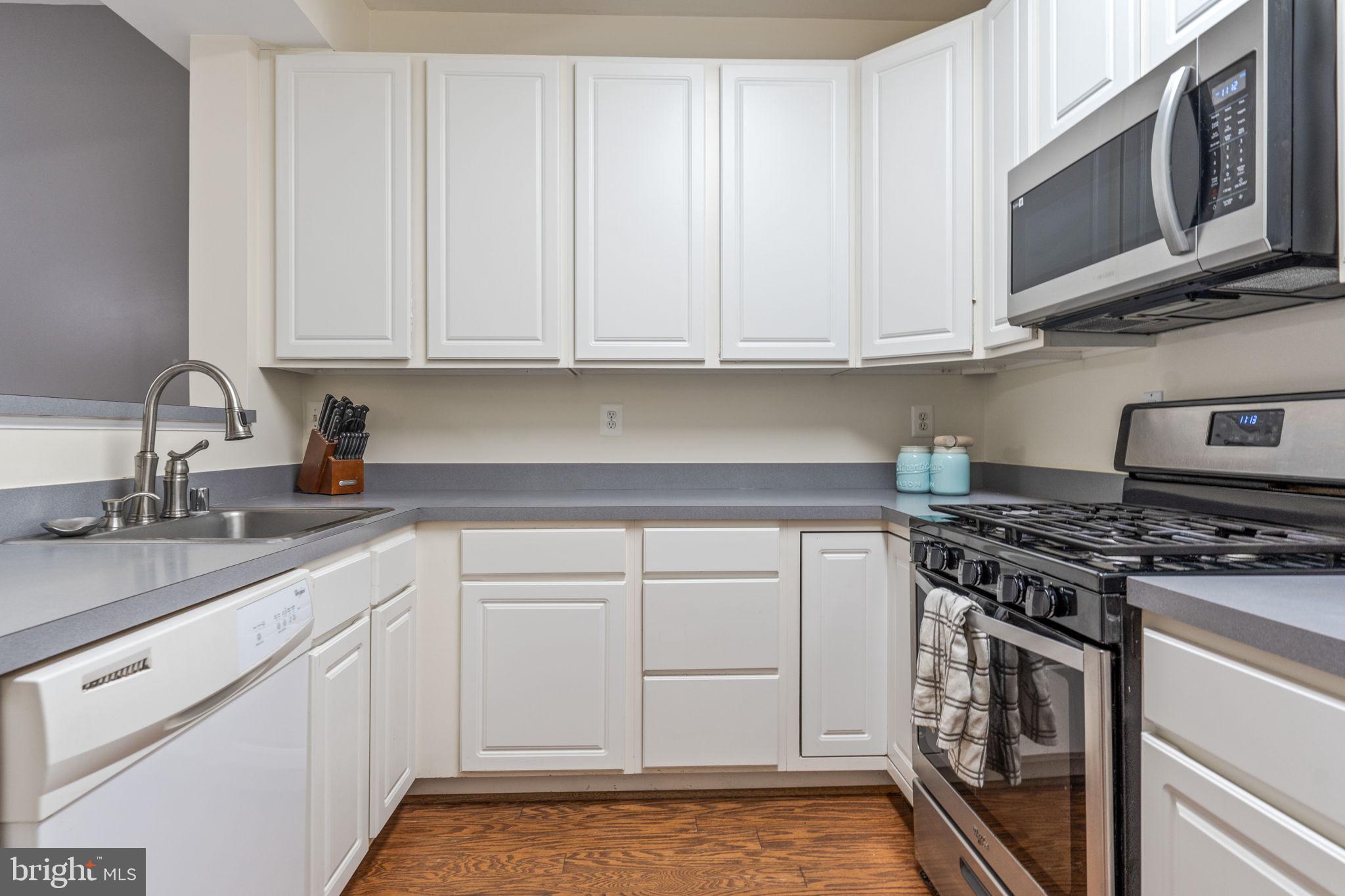 PINEY ORCHARD - Residential