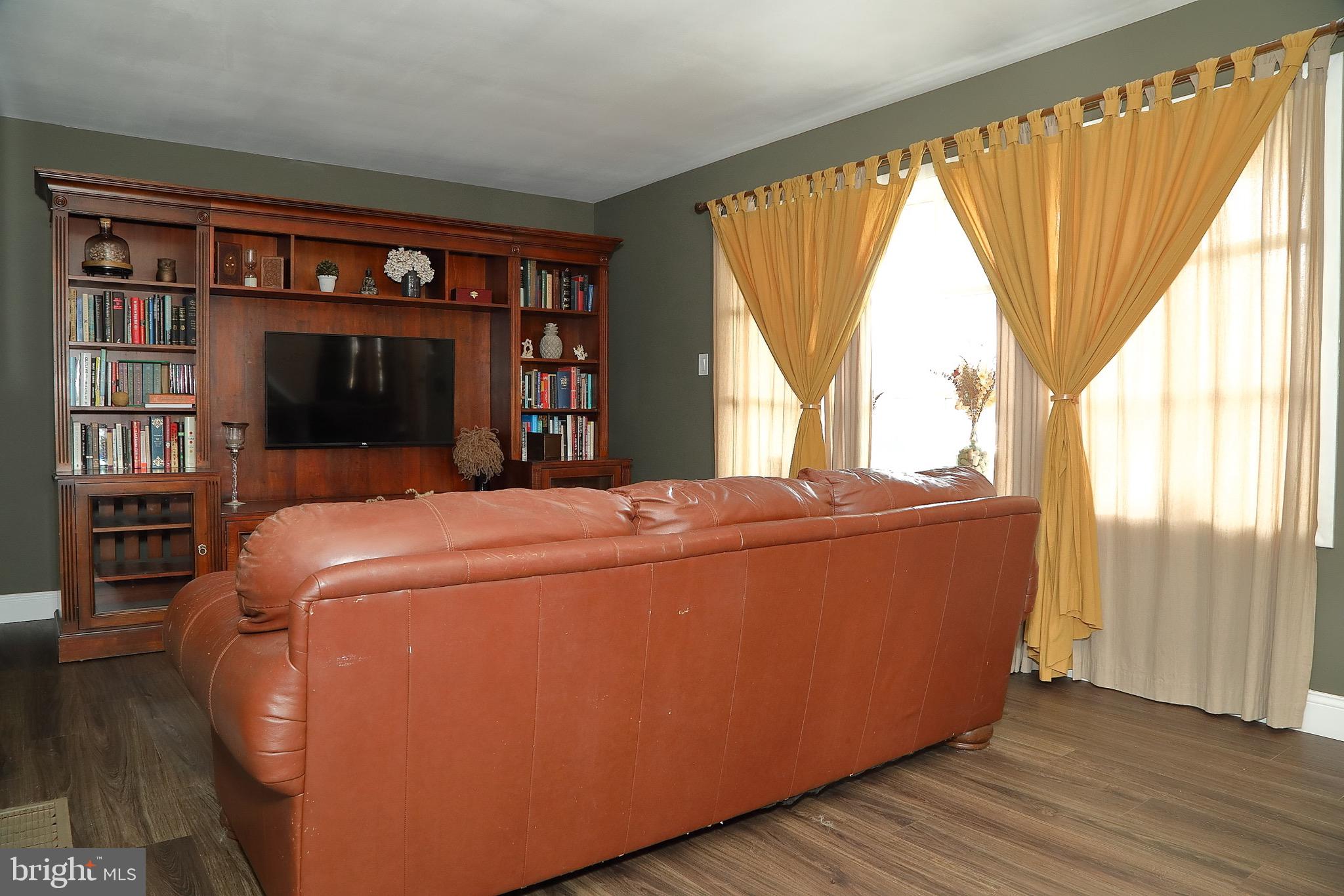 CENTERVILLE - Residential