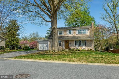 1137 DEVONSHIRE ROAD LANCASTER PA 17601