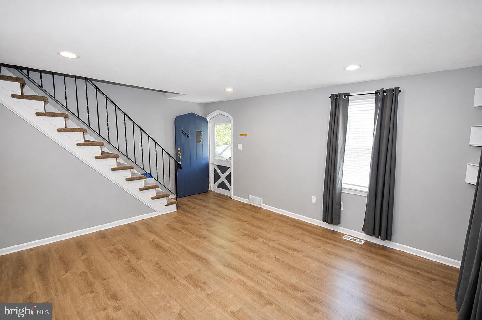 846 OAKLAND AVENUE