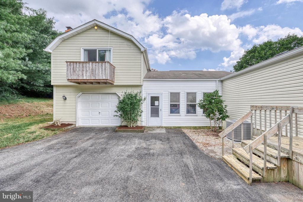 Photo of 13859 Ebaugh Road, STEWARTSTOWN, PA 17363 (MLS # PAYK2087208)