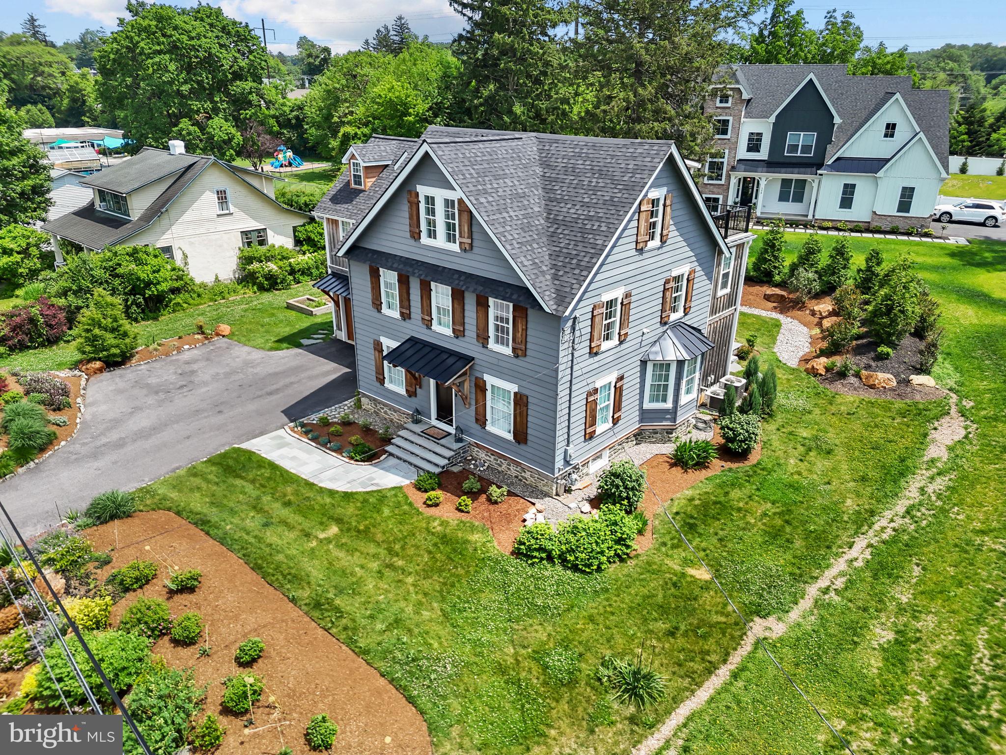 346 W CENTRAL AVENUE