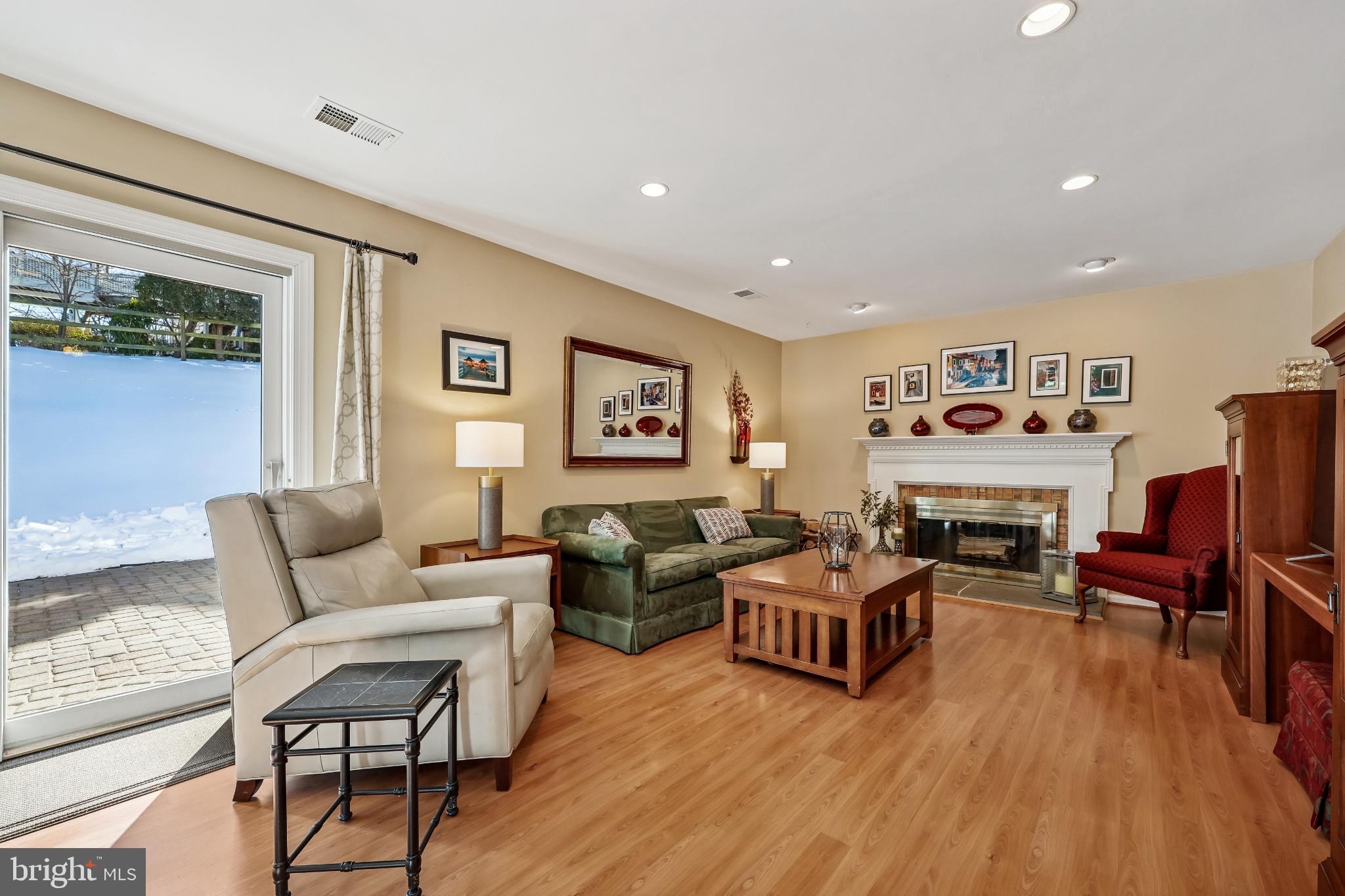 CHURCHILL TOWN SECTOR - Residential