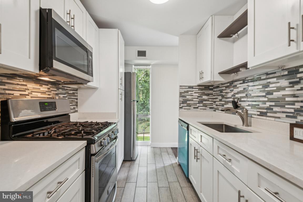 WESTCHESTER WEST - Residential