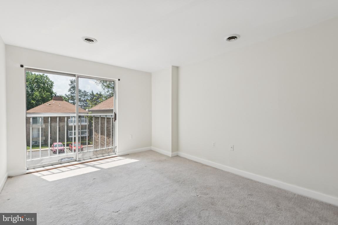 WESTCHESTER WEST - Residential