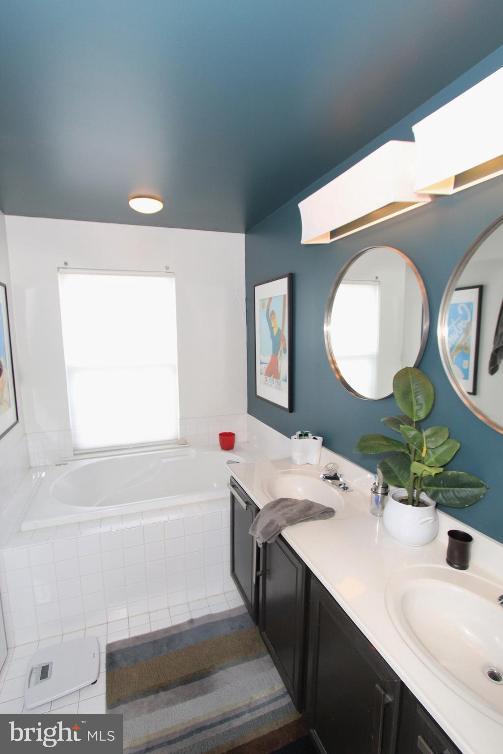 BELMONT BAY - Residential Lease