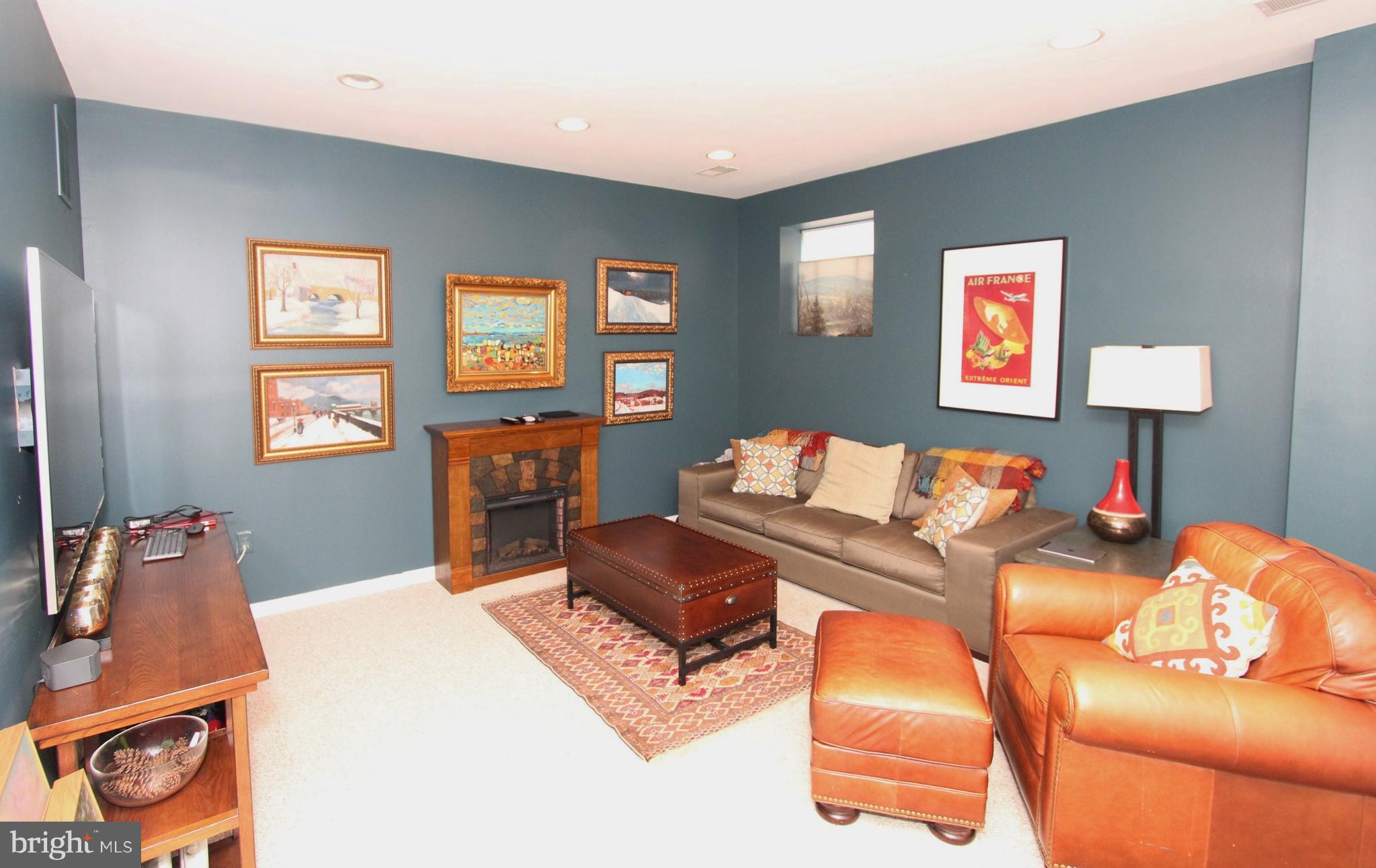 BELMONT BAY - Residential Lease