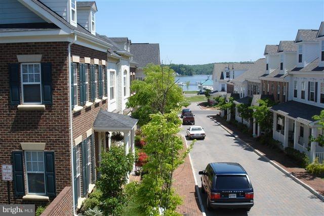 BELMONT BAY - Residential Lease