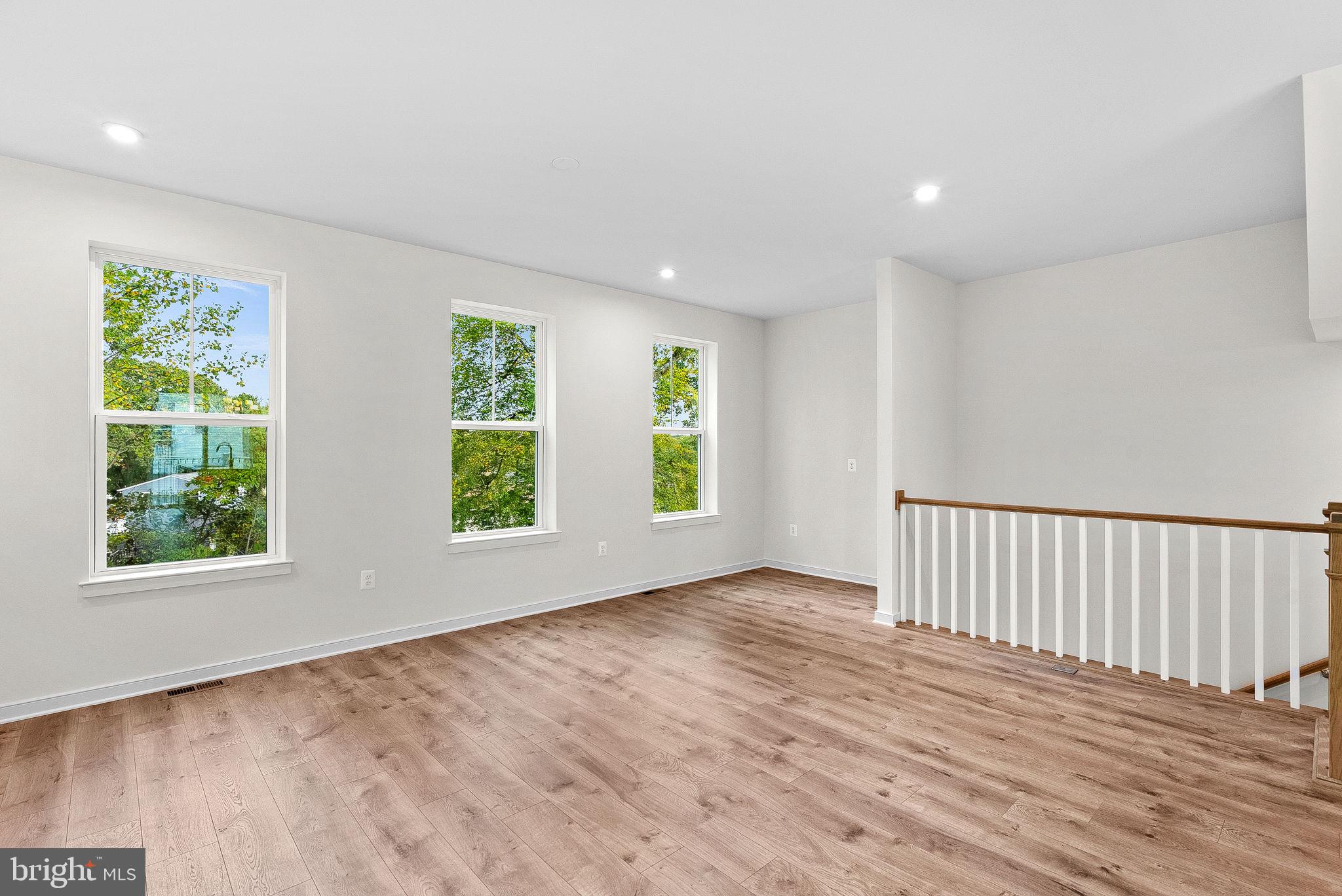 CASCADE LANDING - Residential