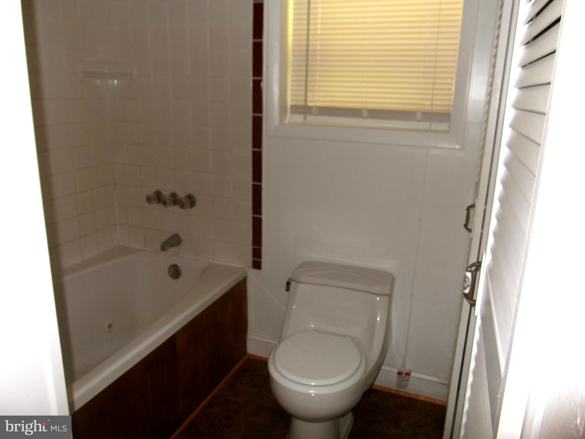 OAKS JOHNSON - Residential Lease