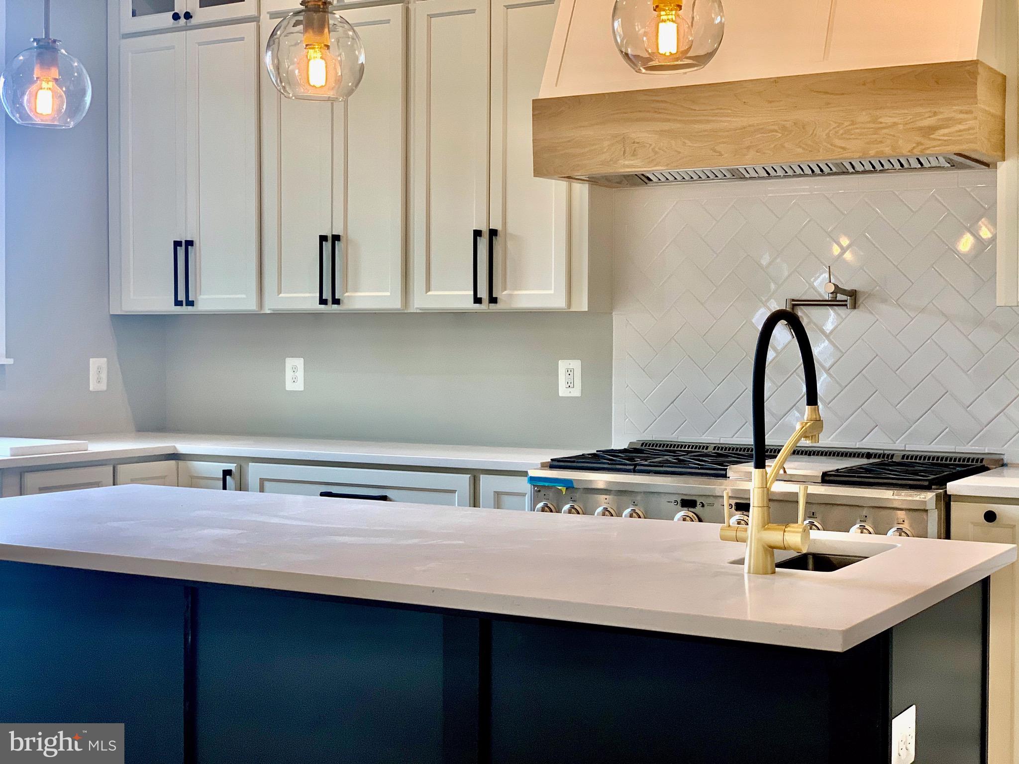 HIGHVIEW PARK - Residential