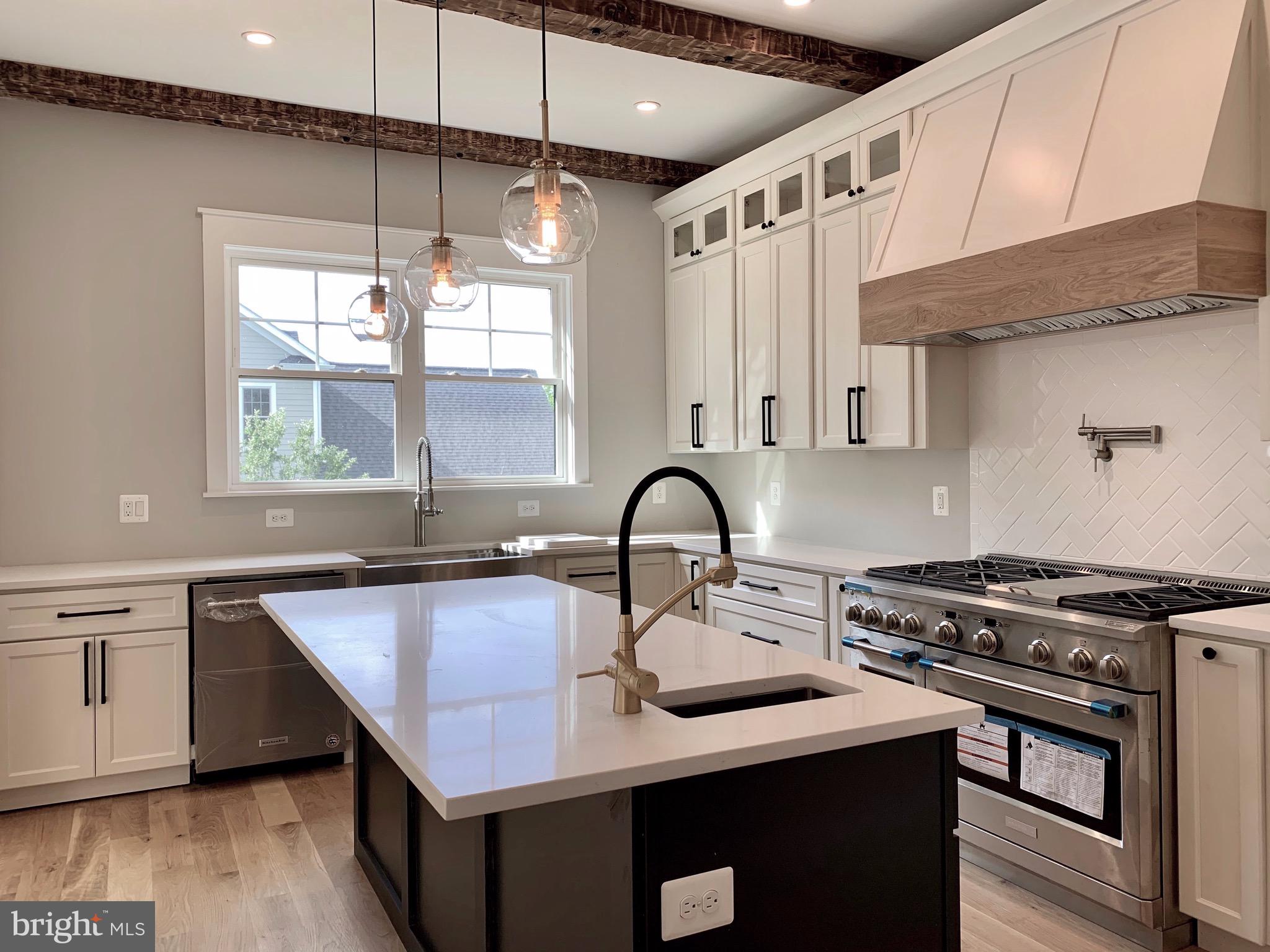 HIGHVIEW PARK - Residential