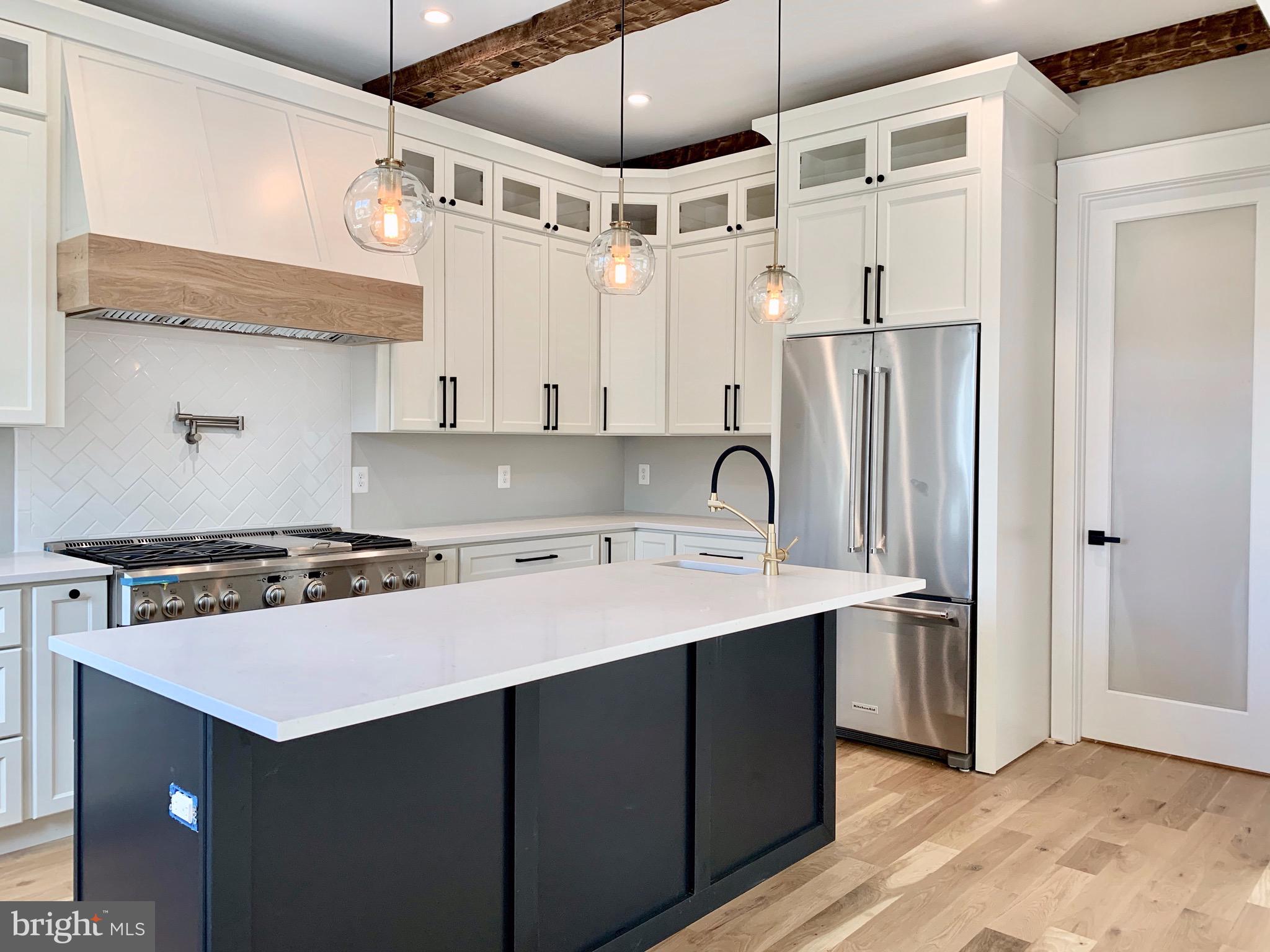 HIGHVIEW PARK - Residential