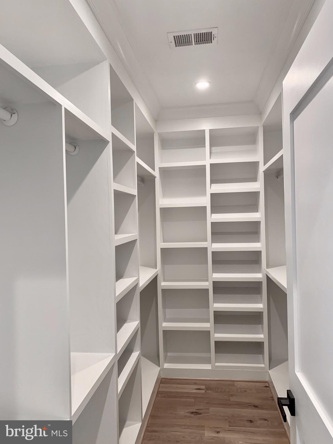 HIGHVIEW PARK - Residential