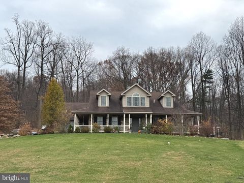 70 S PARK AVENUE MERTZTOWN PA 19539