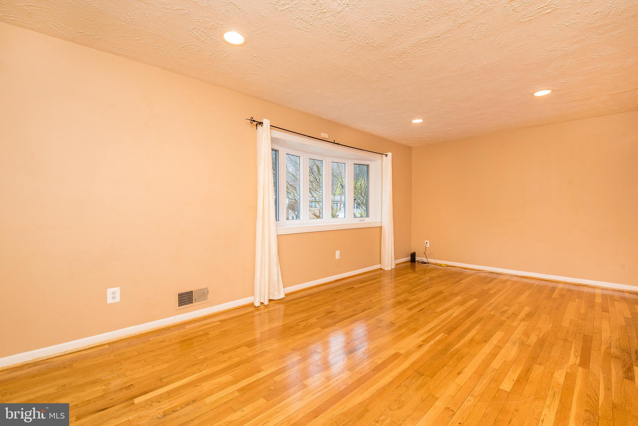 CRYSTAL SPRINGS - Residential