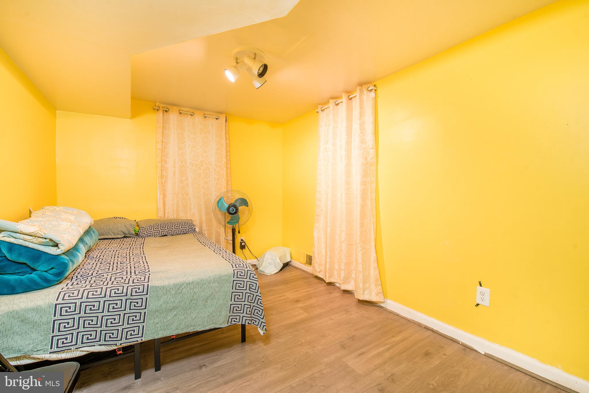 CRYSTAL SPRINGS - Residential