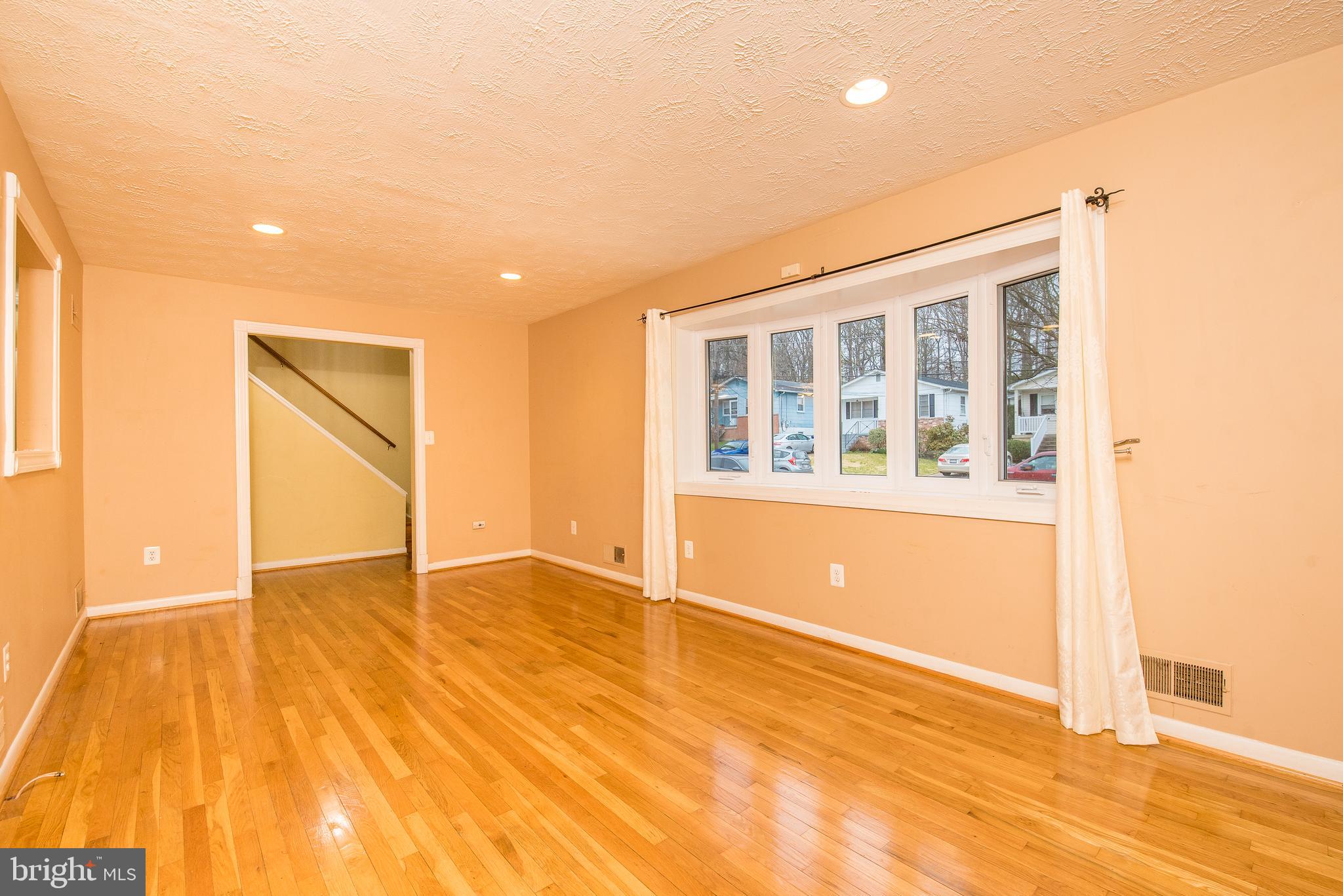 CRYSTAL SPRINGS - Residential