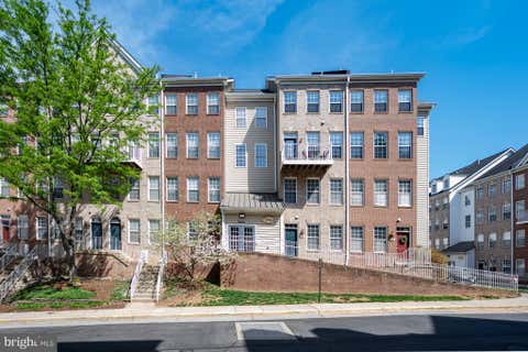 Photo for 2664 MANHATTAN PLACE 305