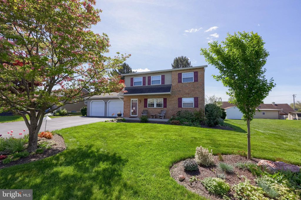 Photo of 106 1st Street, WILLOW STREET, PA 17584 (MLS # PALA2070610)