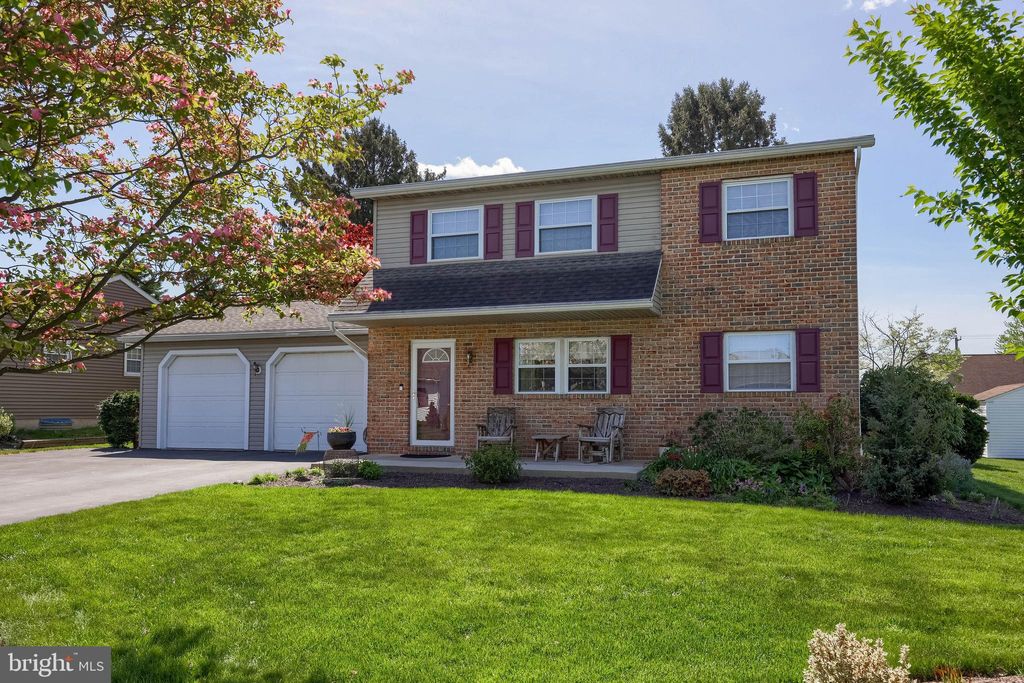 Photo of 106 1st Street, WILLOW STREET, PA 17584 (MLS # PALA2070610)