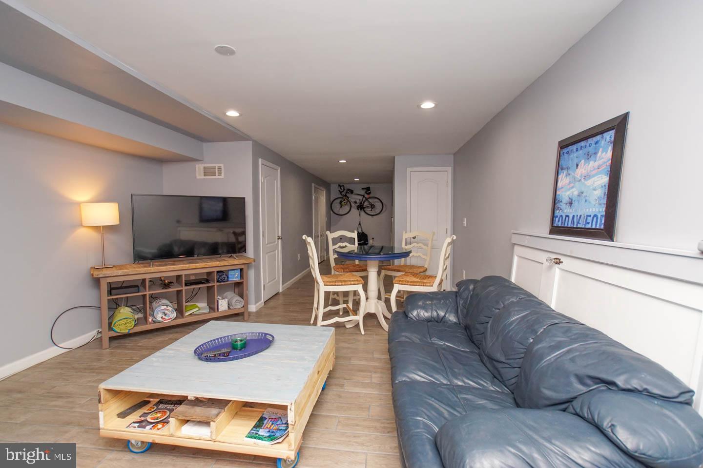 PORT RICHMOND - Residential