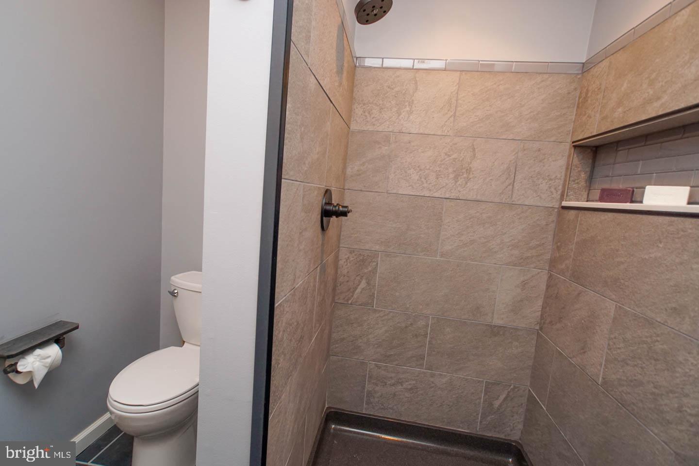 PORT RICHMOND - Residential