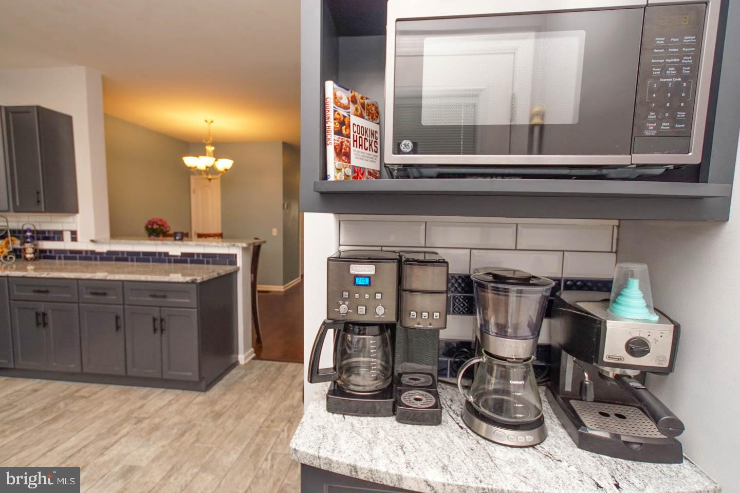 PORT RICHMOND - Residential