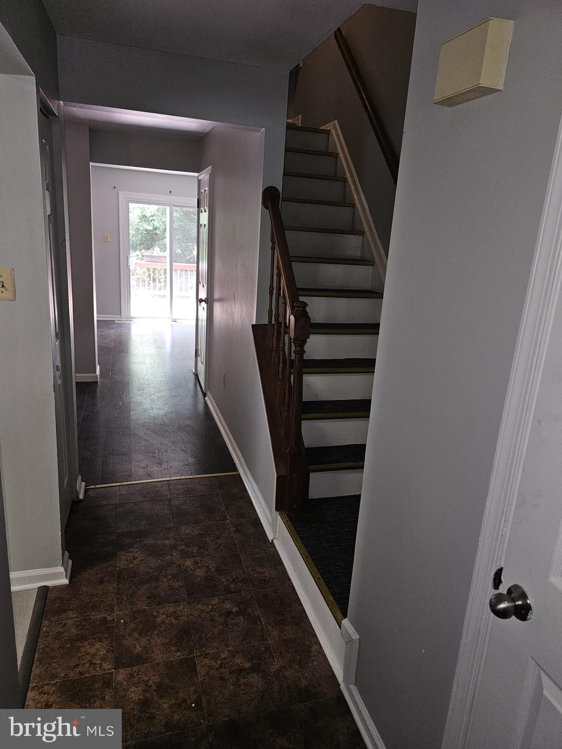 3312 MIDLAND COURT