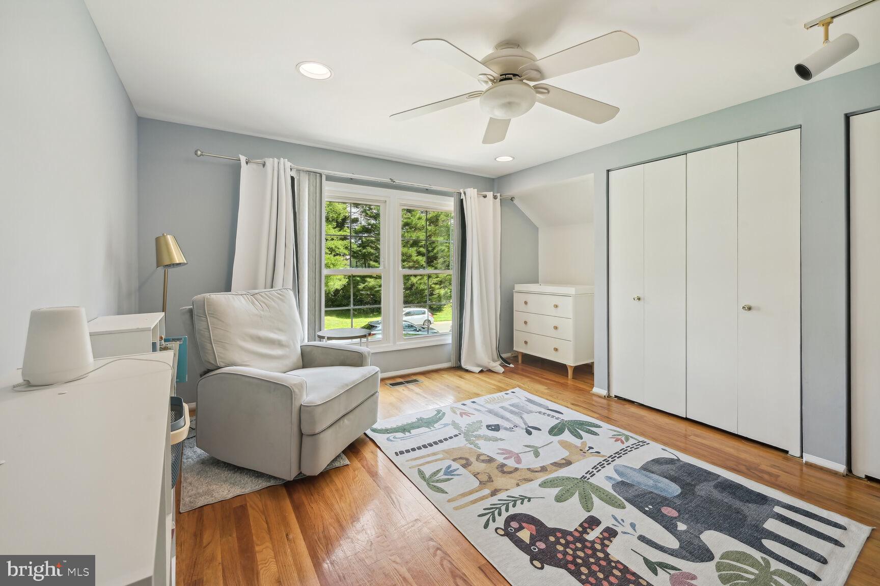 FOX HILLS WEST - Residential Lease