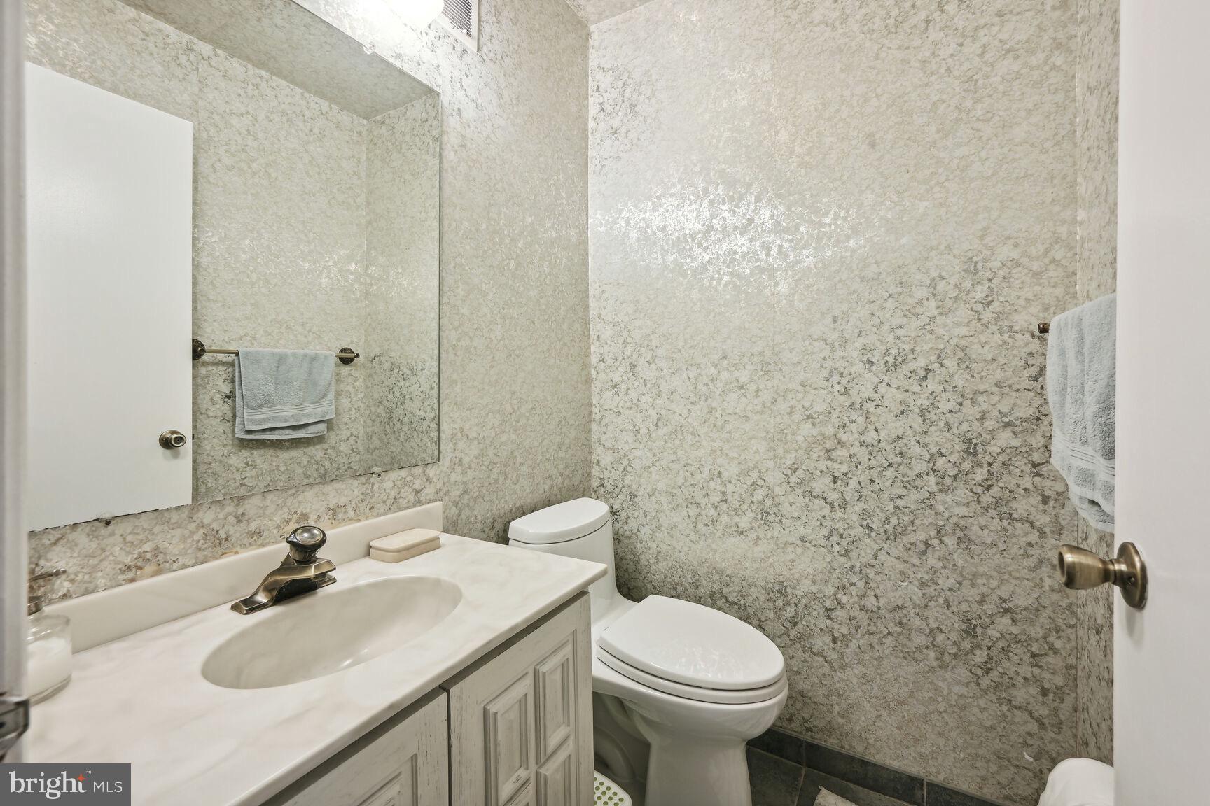 FOX HILLS WEST - Residential Lease