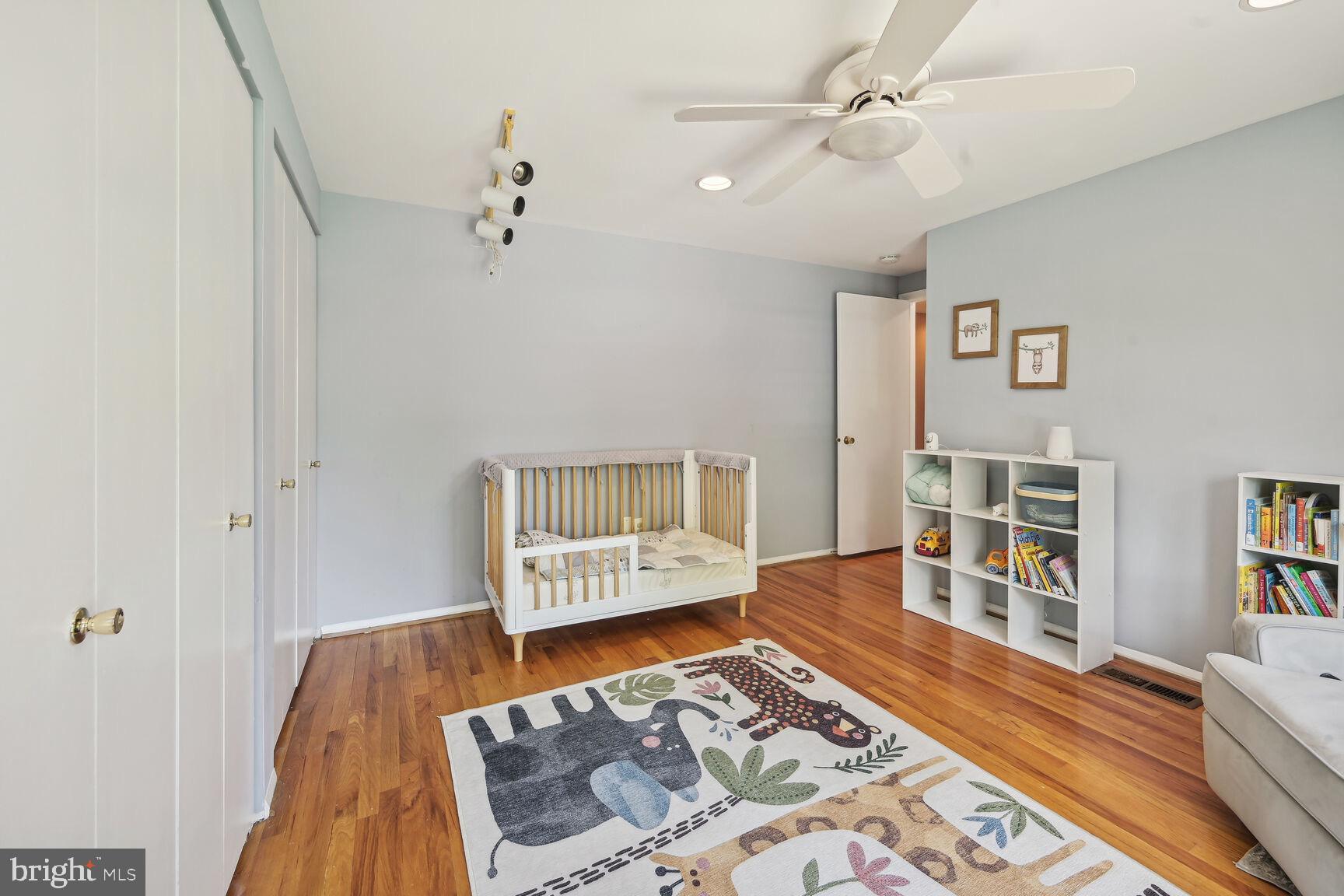 FOX HILLS WEST - Residential Lease