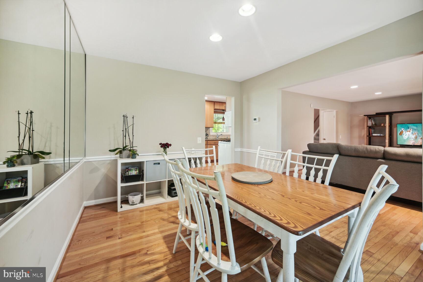 FOX HILLS WEST - Residential Lease