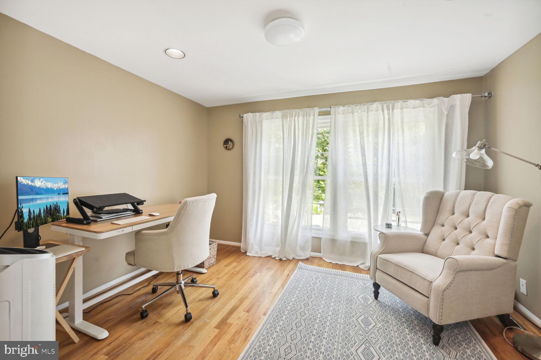 FOX HILLS WEST - Residential Lease