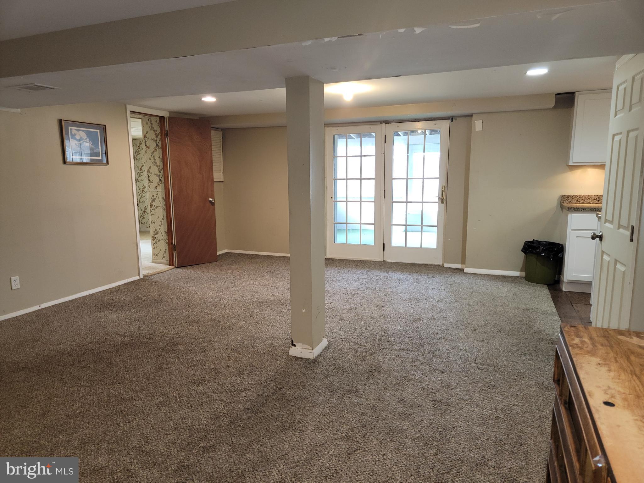 PRESTON MANOR - Residential