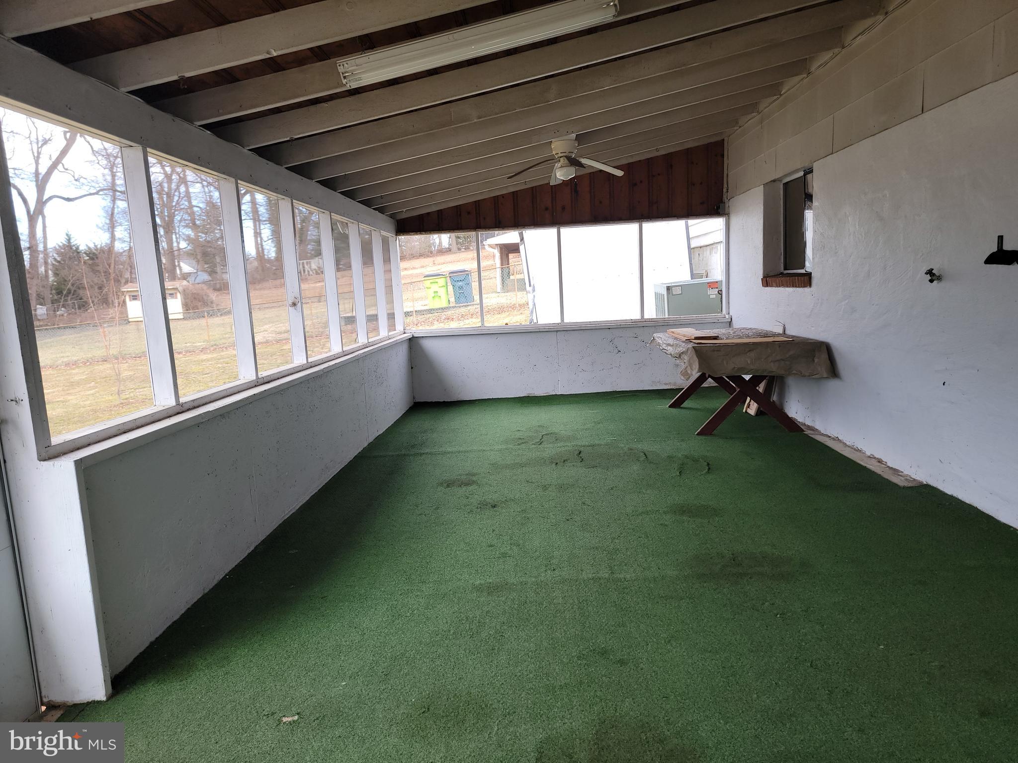 PRESTON MANOR - Residential