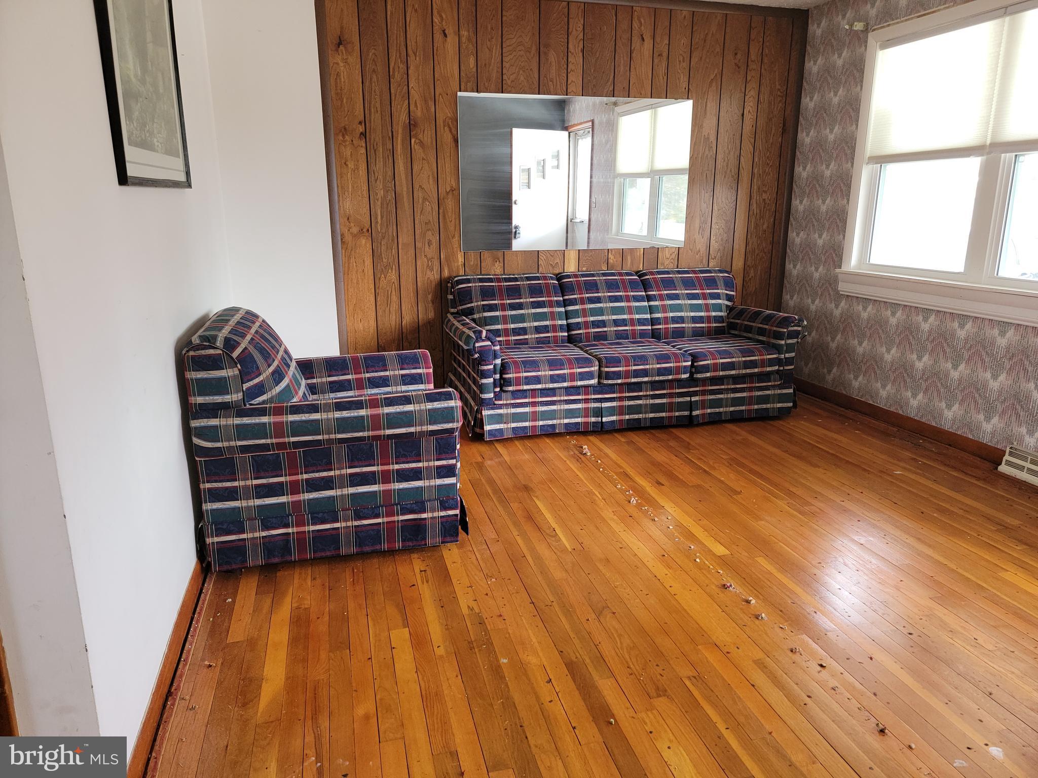 PRESTON MANOR - Residential