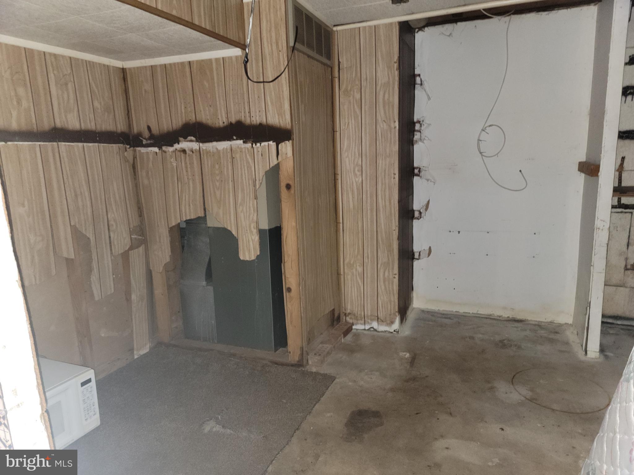 PRESTON MANOR - Residential