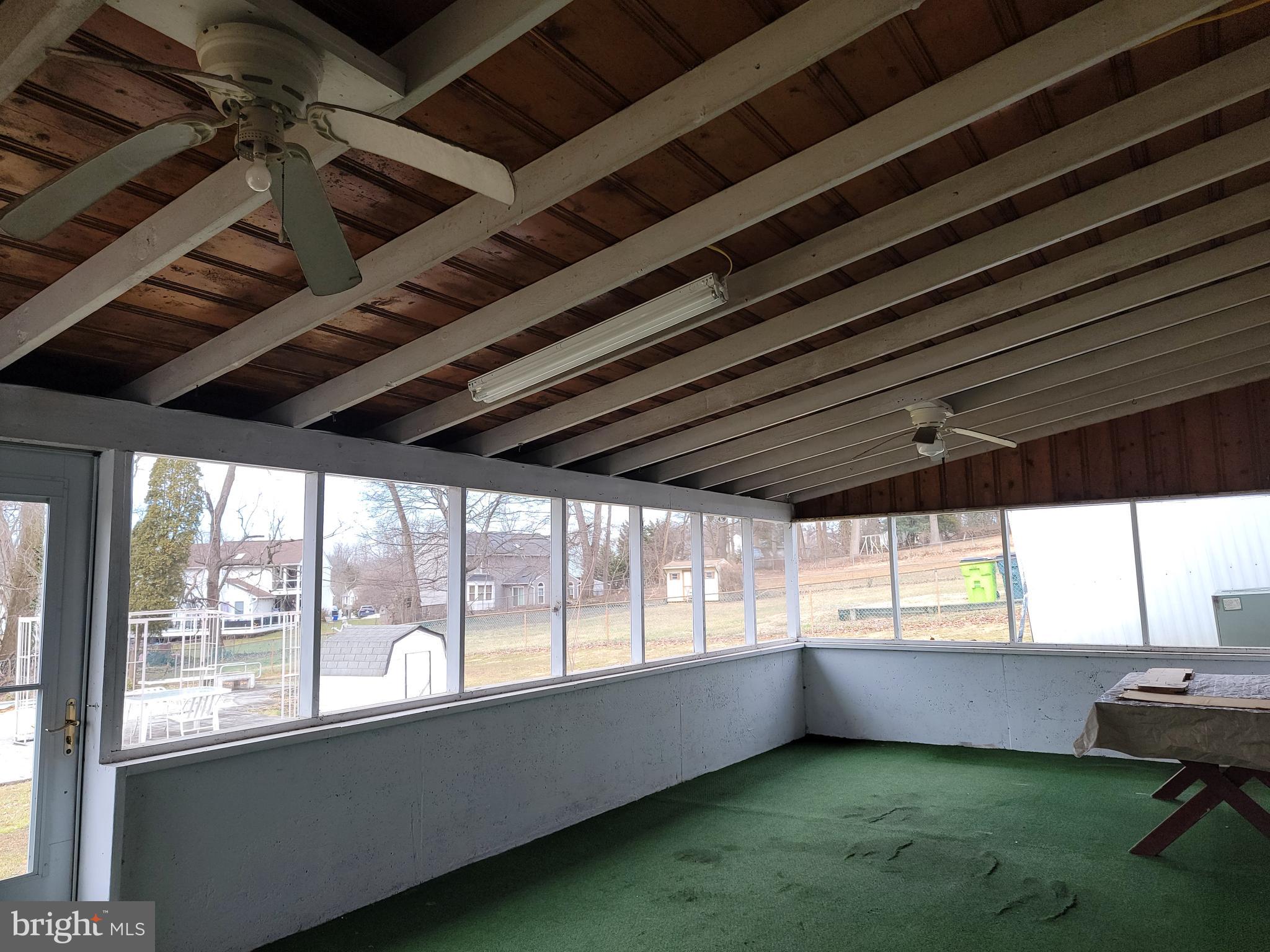 PRESTON MANOR - Residential