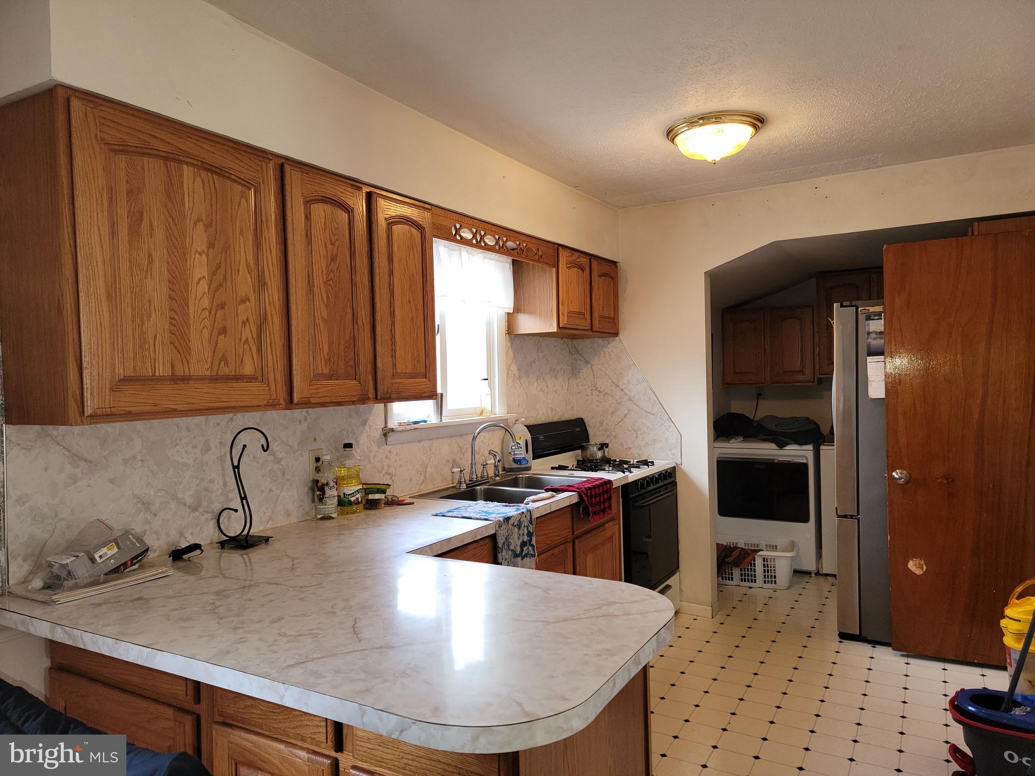 PRESTON MANOR - Residential