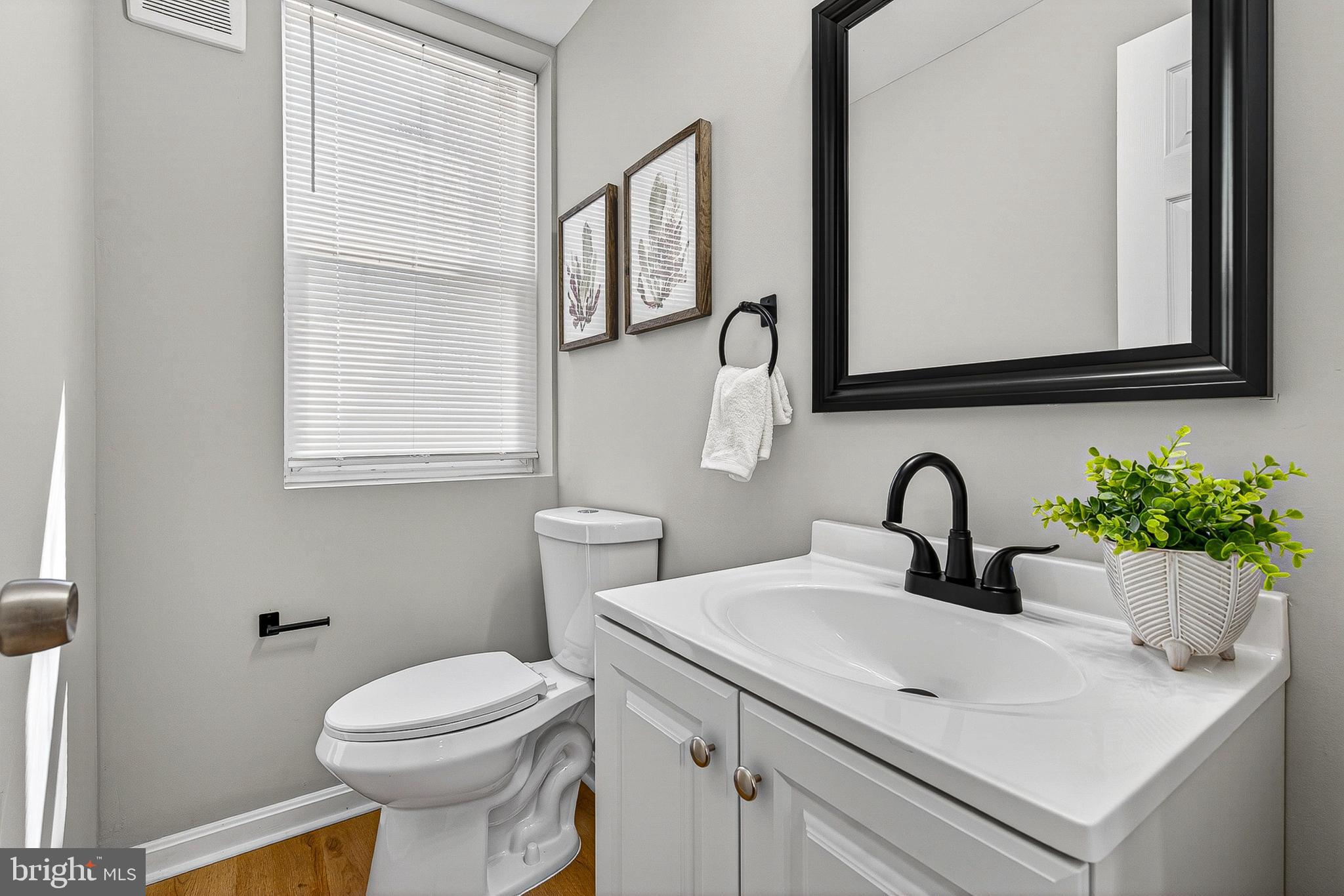 BROADWAY EAST - Residential