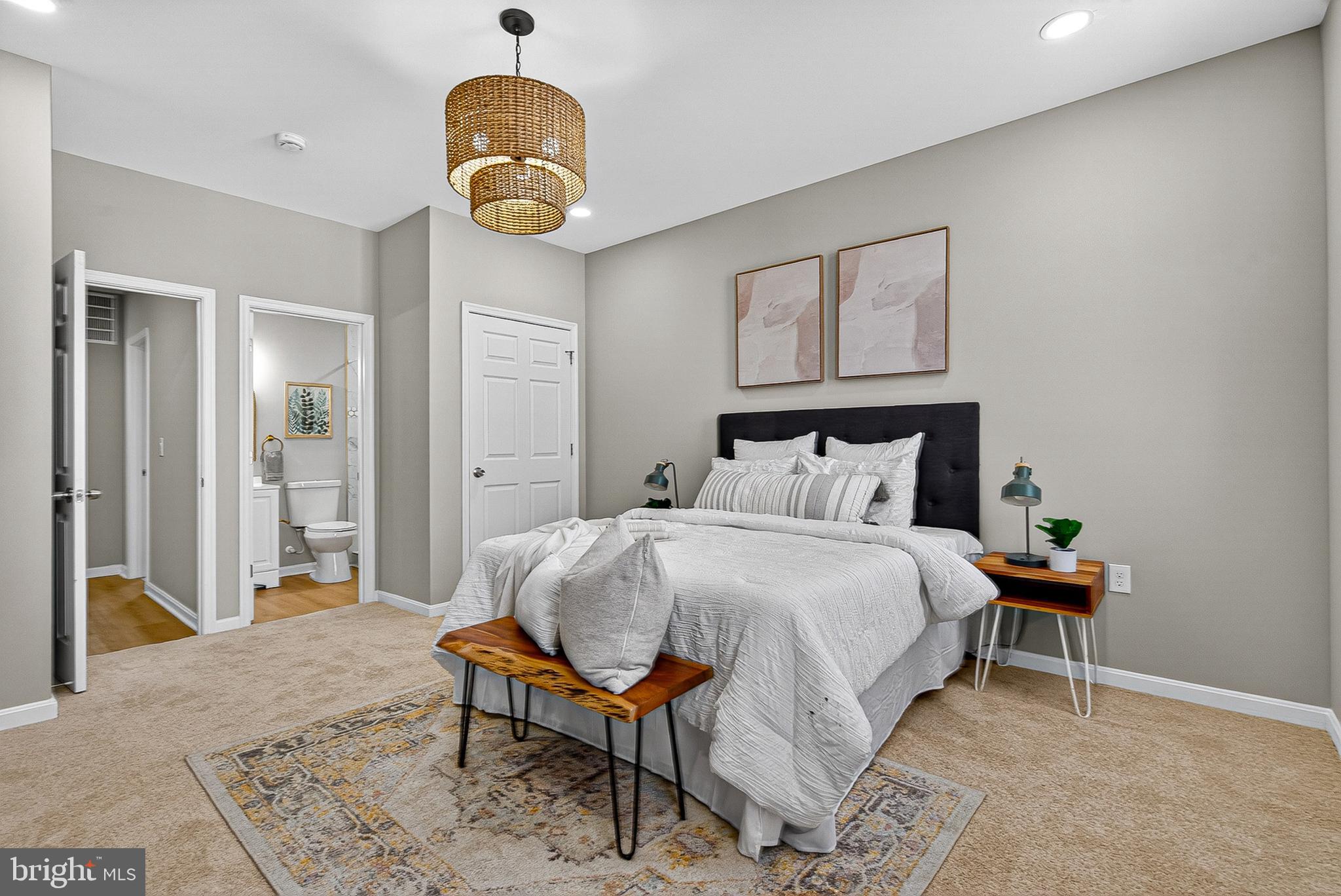 BROADWAY EAST - Residential