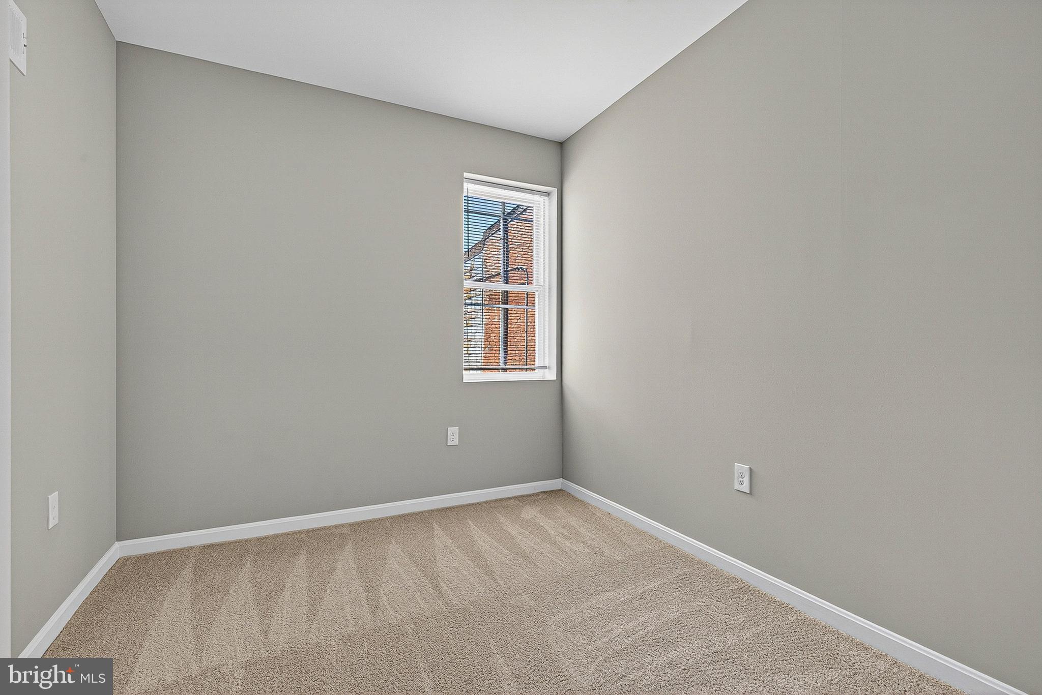 BROADWAY EAST - Residential