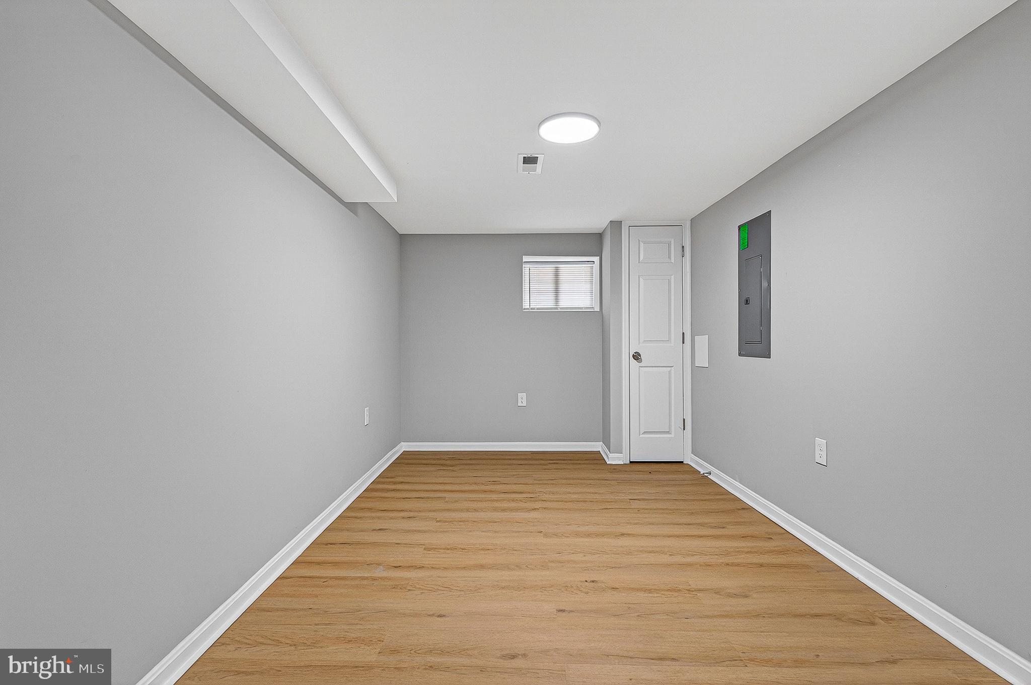 BROADWAY EAST - Residential