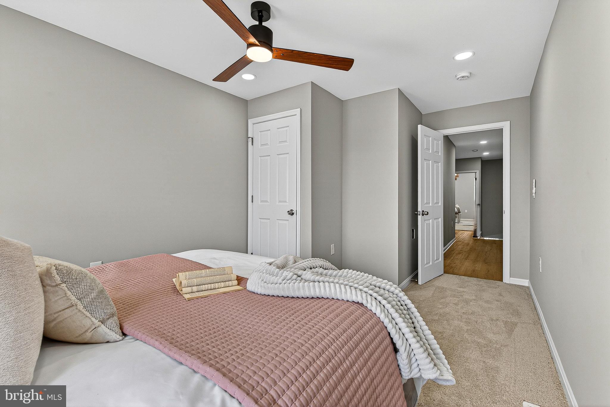 BROADWAY EAST - Residential